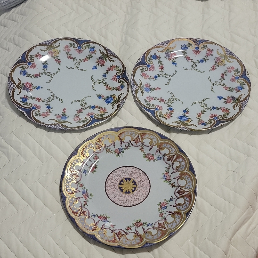 The Wallace Collection Tin Plates - Set Of 3